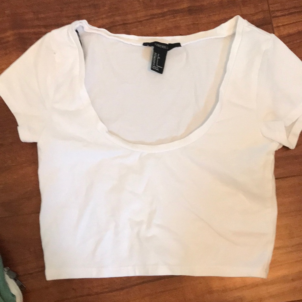 Never worn Forever 21 Crop top in white size s